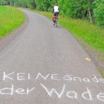 Meinen Waden geht es kurz nach Kilometer 75 noch erstaunlich gut.